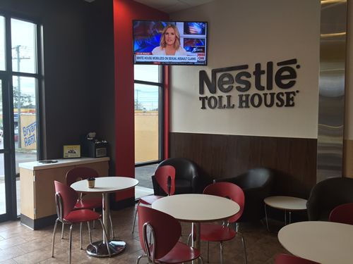 Lexington Welcomes 1st Nestlé Toll House Café by Chip