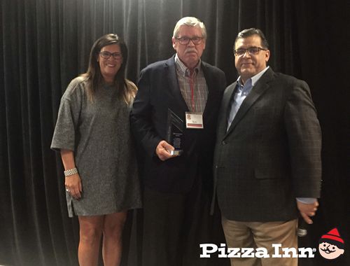 Pizza Inn Names Top Franchisees at Brand Convention