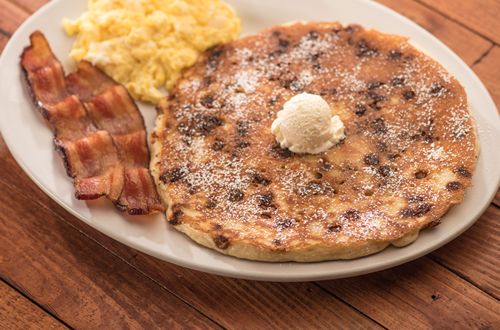 First Watch Introduces New Holiday Menu, Launches Annual Gift Card Promotion