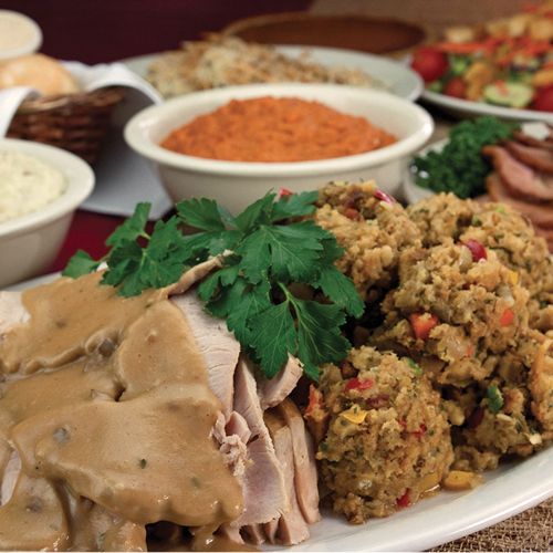 Lucille's Smokehouse Bar-B-Que Serves Up Southern-Inspired Thanksgiving Dinner