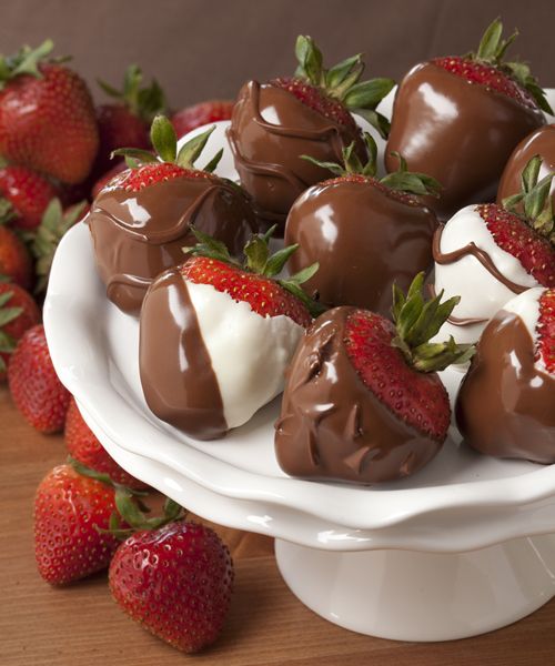 Sweeten Up Your Valentine with Cookie Cakes, Strawberries and Salted Caramel Delights