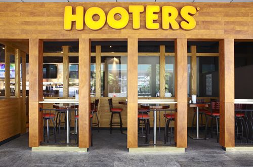 Hooters Continues Expansion in Asia with New Location in Singapore