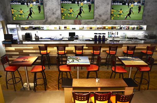 Hooters Continues Expansion in Asia with New Location in Singapore