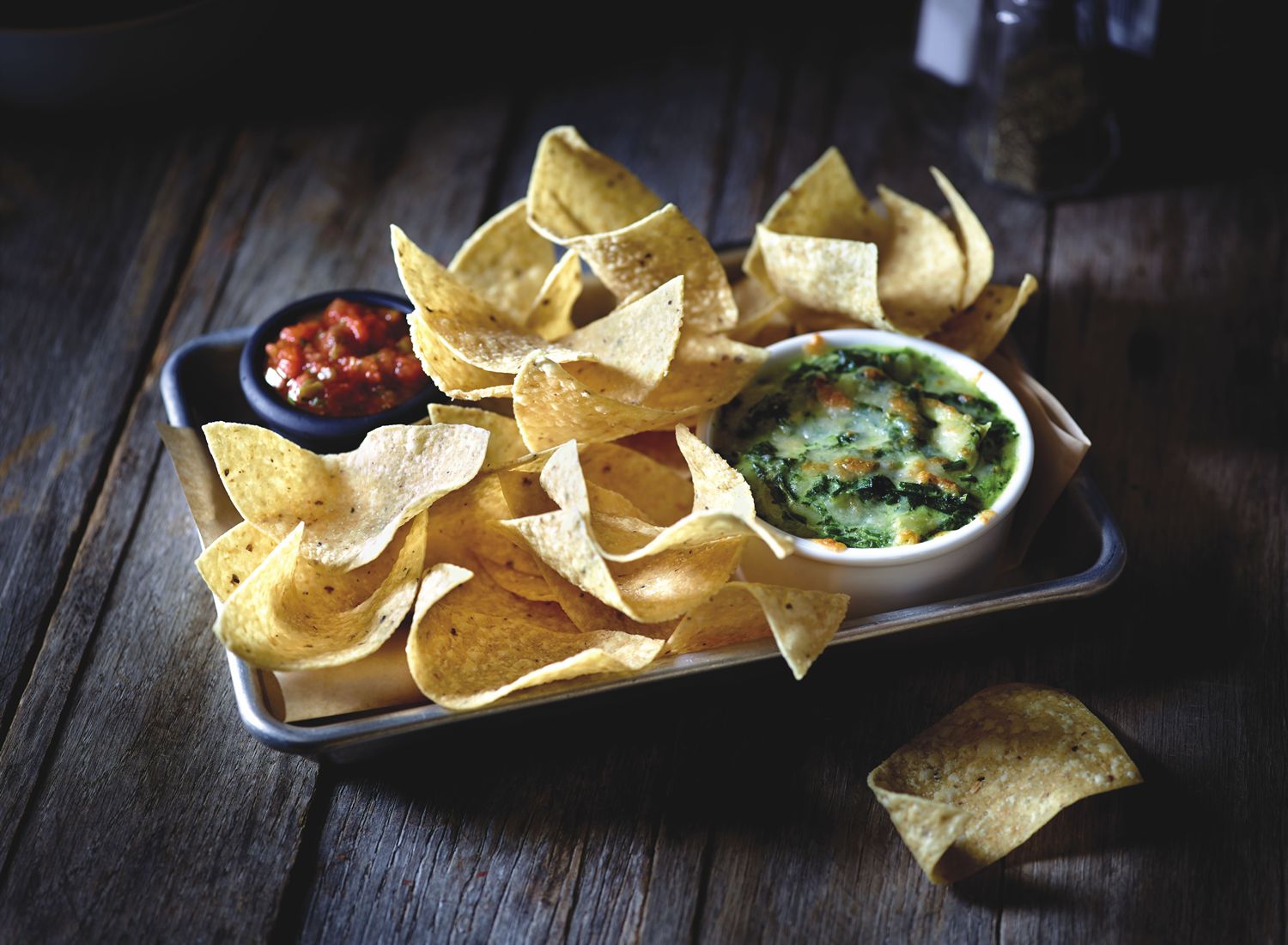 Applebee's in Texas Offer Margaritas for a Buck - "DollaRitas" - AND Half-Price Appetizers All Day on National Tequila Day - Monday, July 24