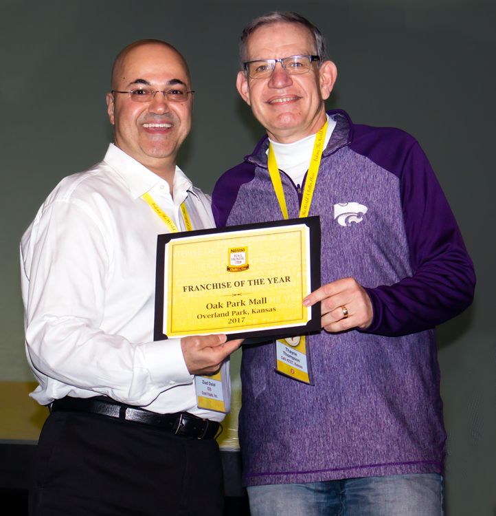 Nestlé Toll House Café by Chip Announces Franchisee of the Year