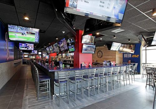 Arooga's Grille House & Sports Bar Celebrates One Year Anniversary in Long Island