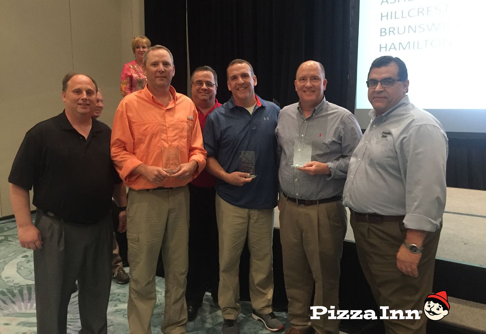 Pizza Inn Names Top Franchisees At Brand Convention