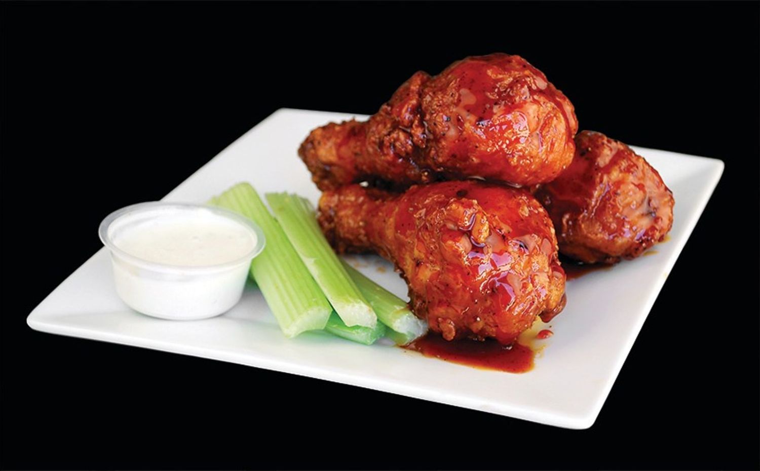 New Entrees and Desserts Combine for a Full-Meal Dining Experience at Quaker Steak & Lube