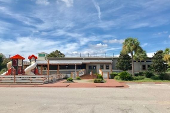 Former Joe's Crab Shack Goes to Auction, Sells to the Highest Bidder, Regardless of Price!