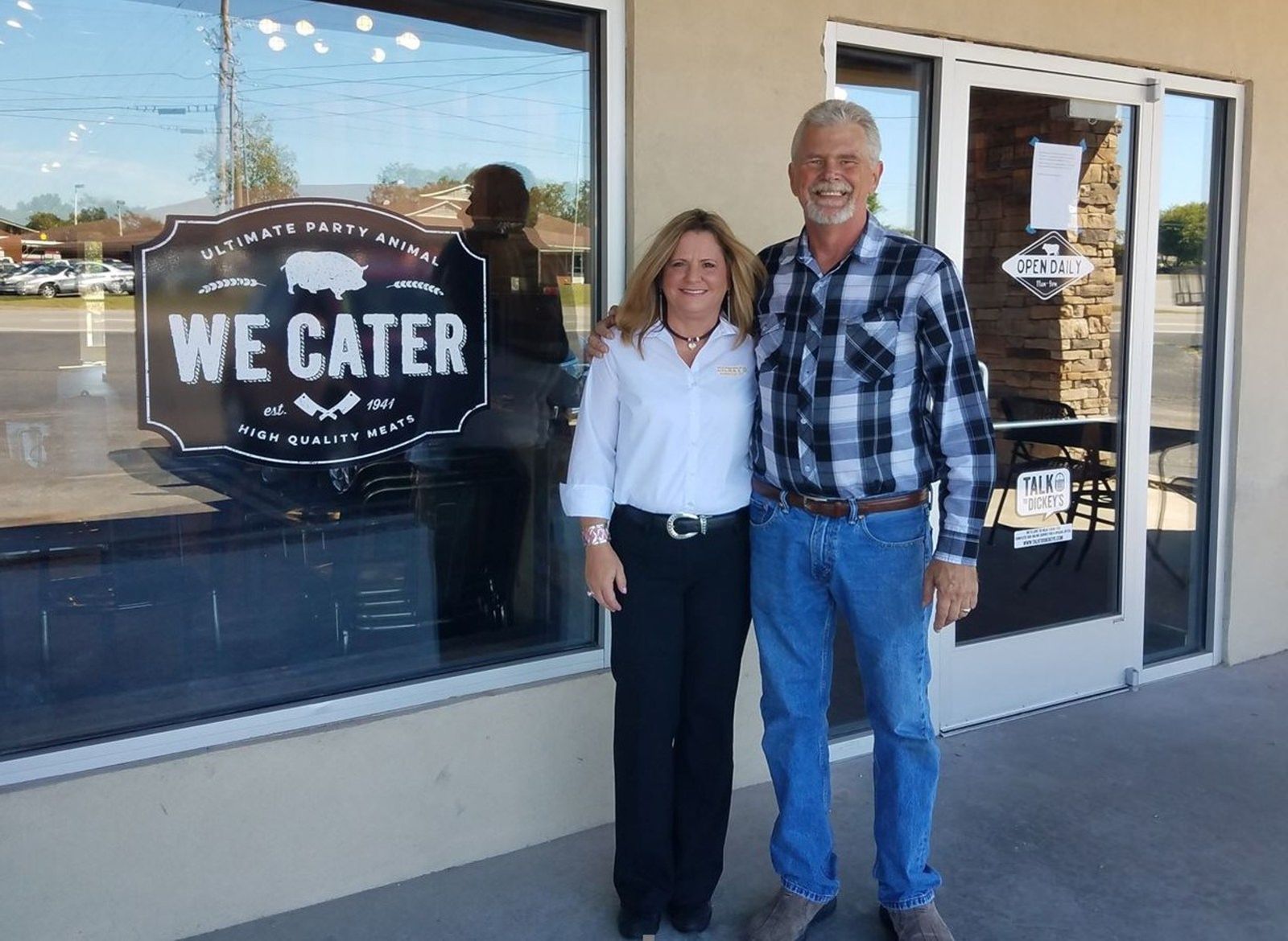 Local Entrepreneurs Bring Dickey's Texas-style Barbecue to Lebanon, TN