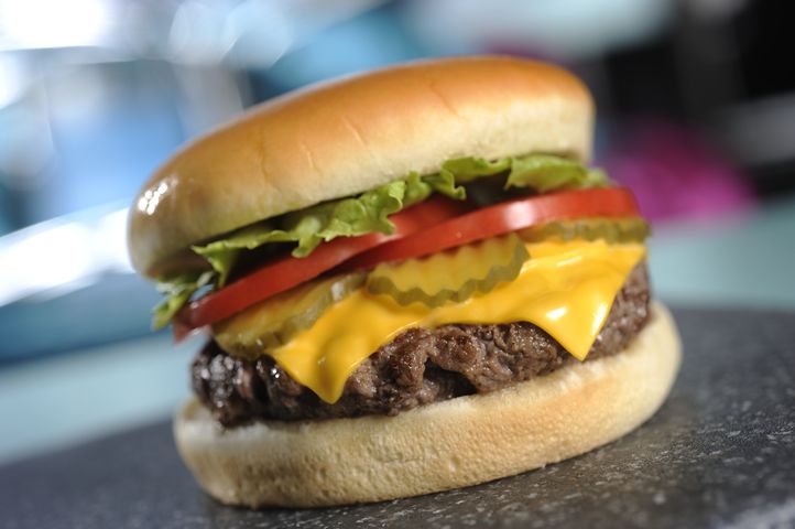 Hwy 55 Burgers, Shakes & Fries Heads West For First Time with Master Franchise Agreement in Montana
