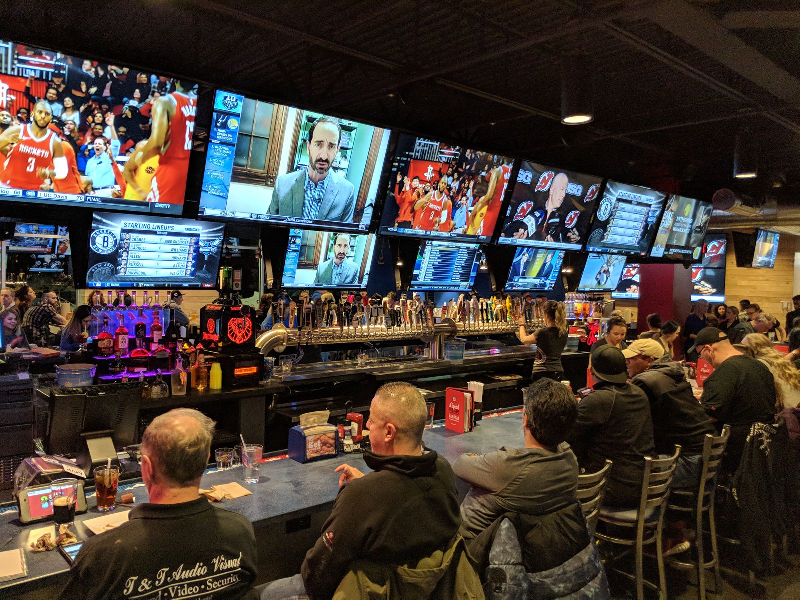 Arooga's Grille House & Sports Bar to Open Newest Location in East Brunswick, NJ on March 11th