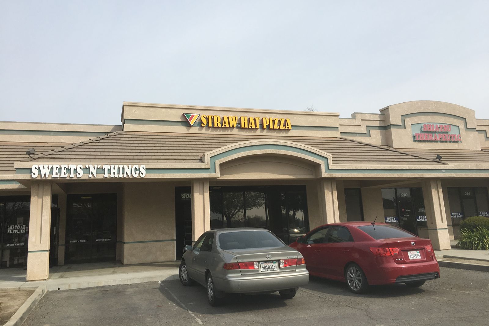 Straw Hat Pizza Ramping Up Growth Plans For 2018