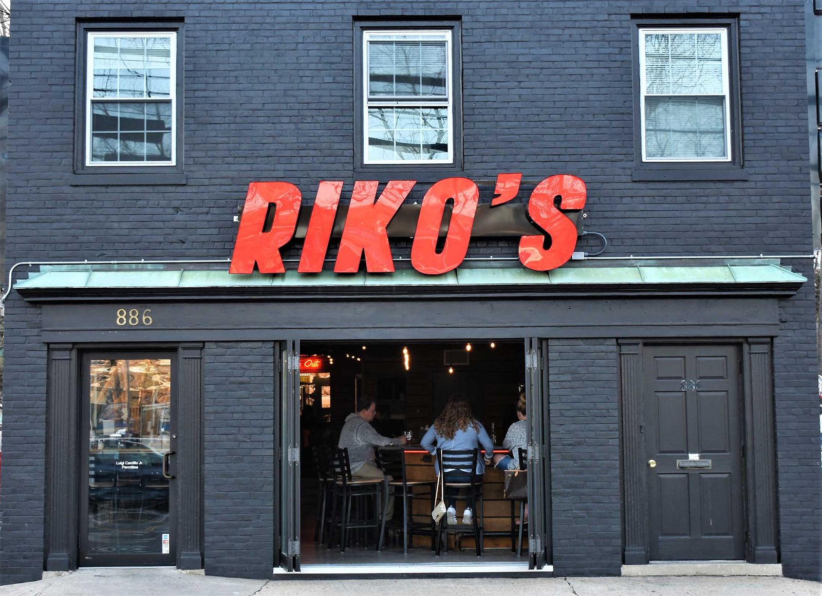 Connecticut-Based Riko's Thin Crust Pizza To Capitalize On Fast-Casual Food Boom With National Franchise Opportunities