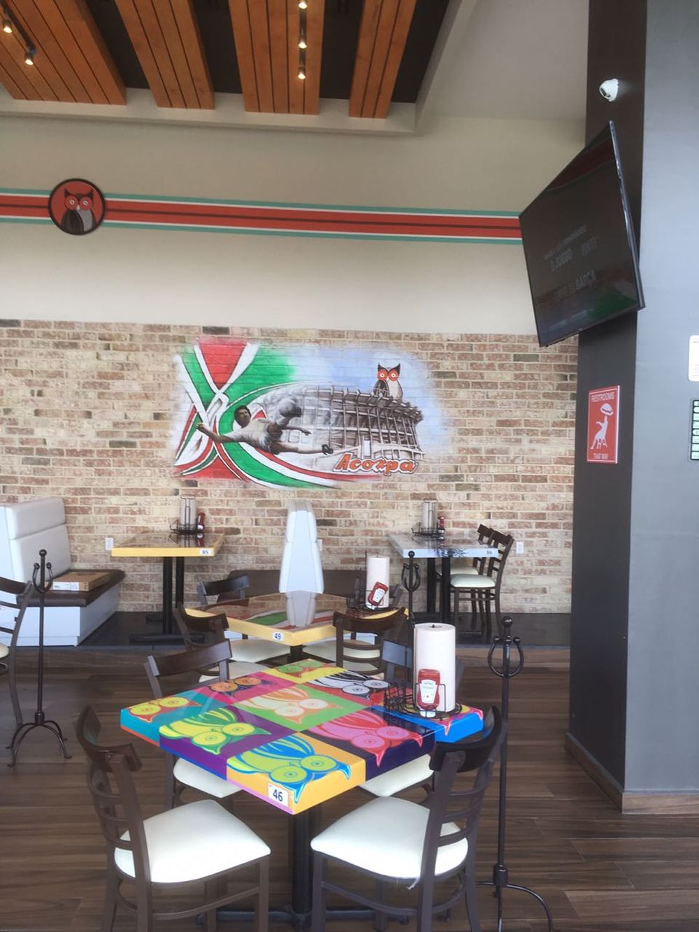16th Hooters Location in Mexico Opens in Mexico City