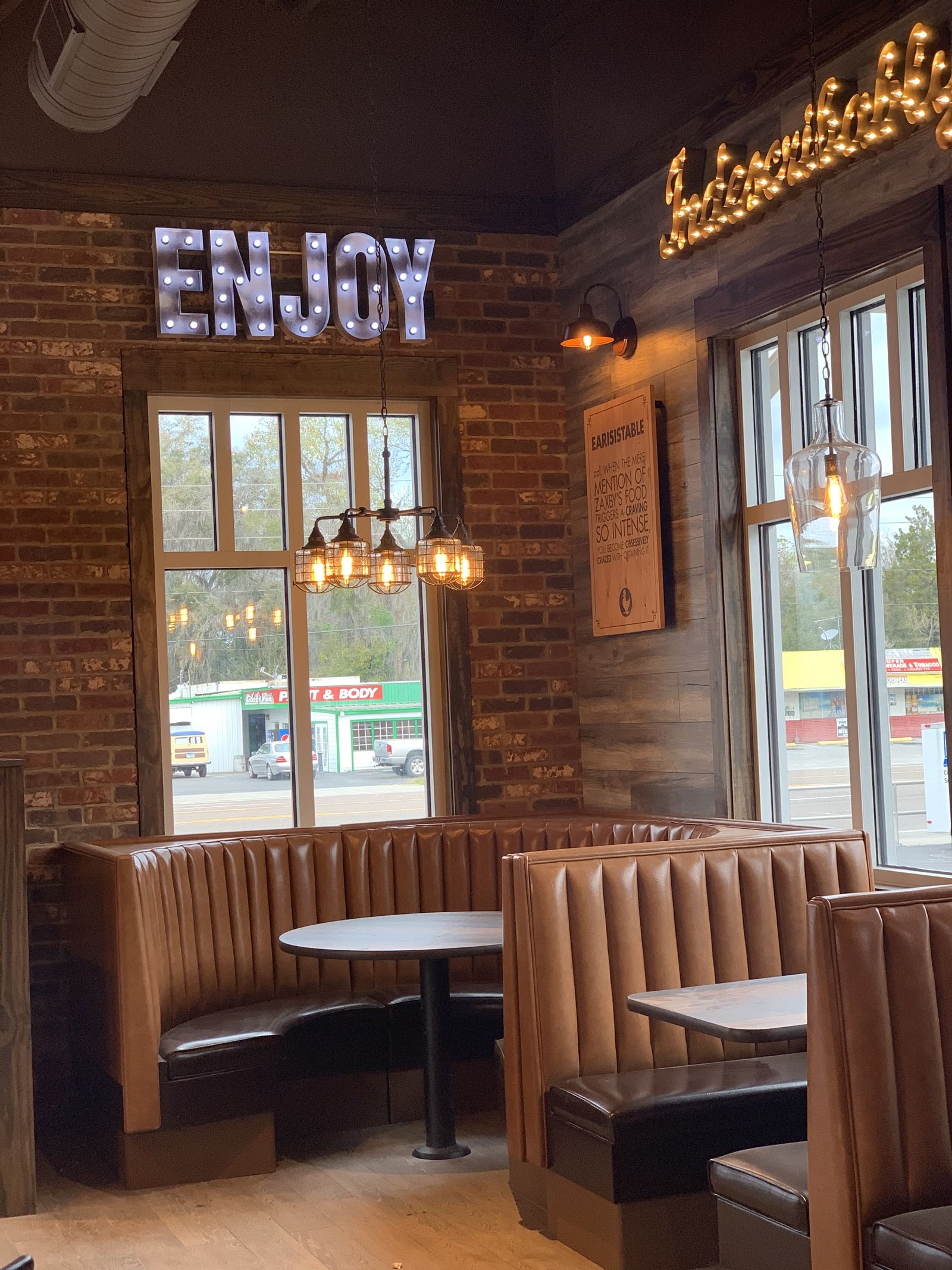 Zaxby's Brings Second Location to Brooksville, Florida