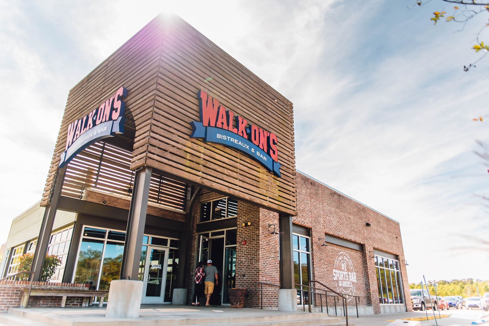 Walk-On's Celebrates Grand Opening of First Midland Restaurant Walk-On's Celebrates Grand Opening of First Midland Restaurant